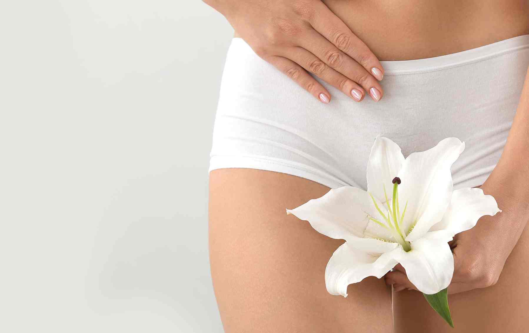 Laser-Genitalbehandlung in Izmir mit dermatologischer Beurteilung von Indikationen, Grenzen und Sicherheit bei Dr. Sedef Demirer
